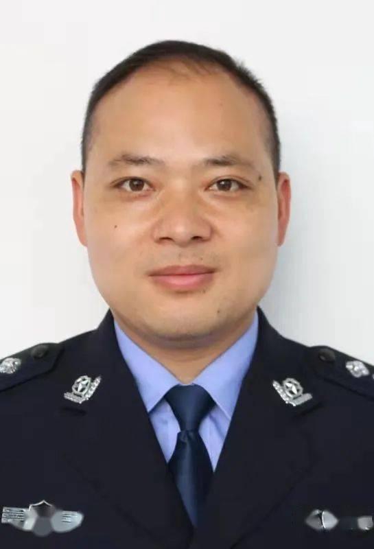 六安第一网红大黑哥,从田间地头到网络红人的逆袭之路